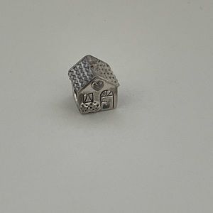 Pandora s925 ale house charm